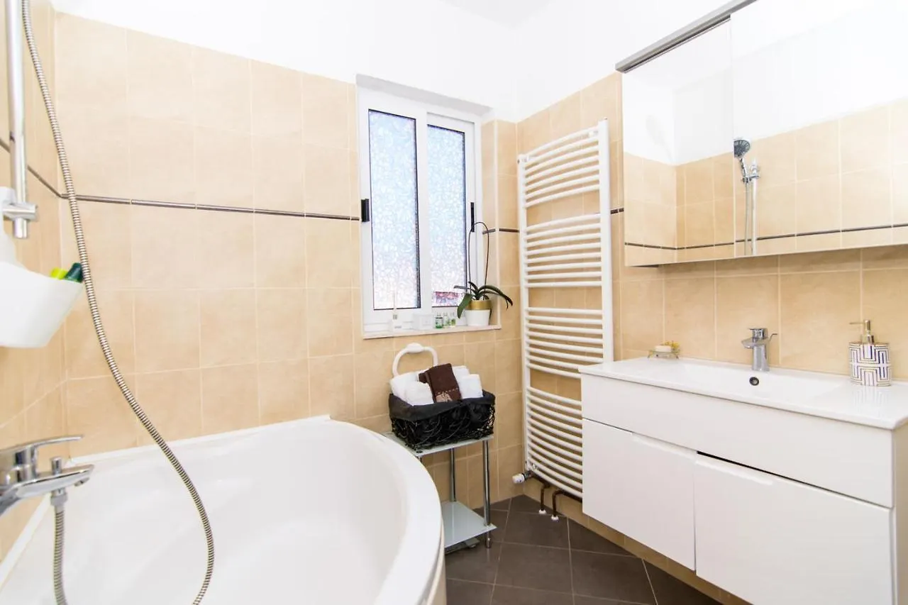 Apartmani Kristina Seget Vranjica Apartment