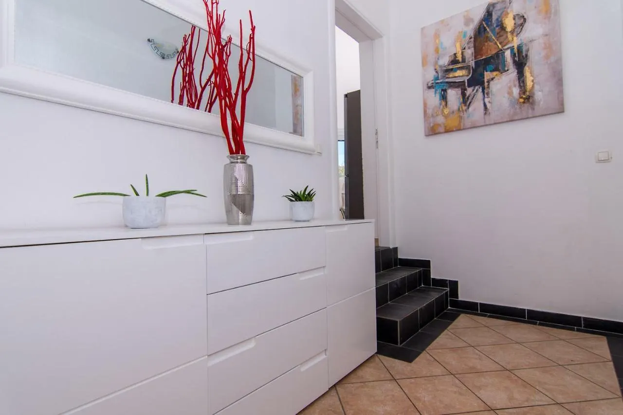 Apartmani Kristina Seget Vranjica 0*,  Chorwacja