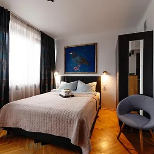 kwiatowa-warsaw-apartment.warsawhotelspoland.com/